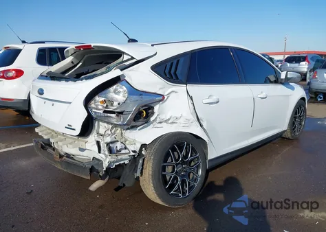 2013 Ford Focus Se из США, поврежденный, VIN 1FADP3K29DL146520